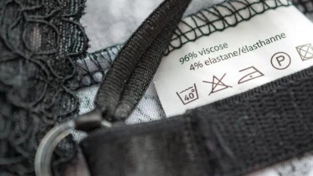 替え時の下着画像