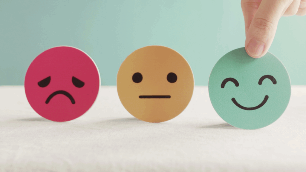 様々な表情のマーク