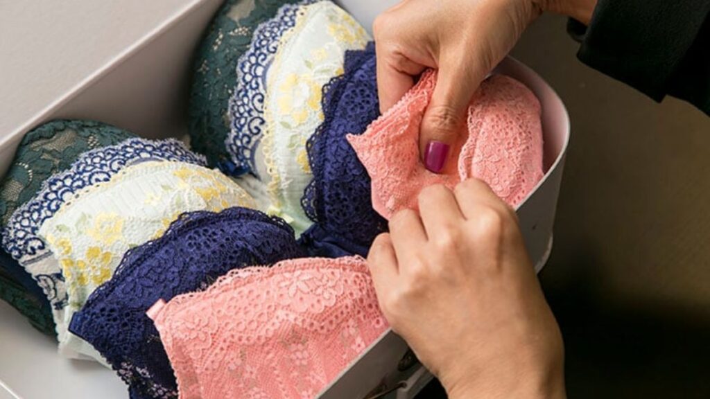 ナイトブラの収納画像